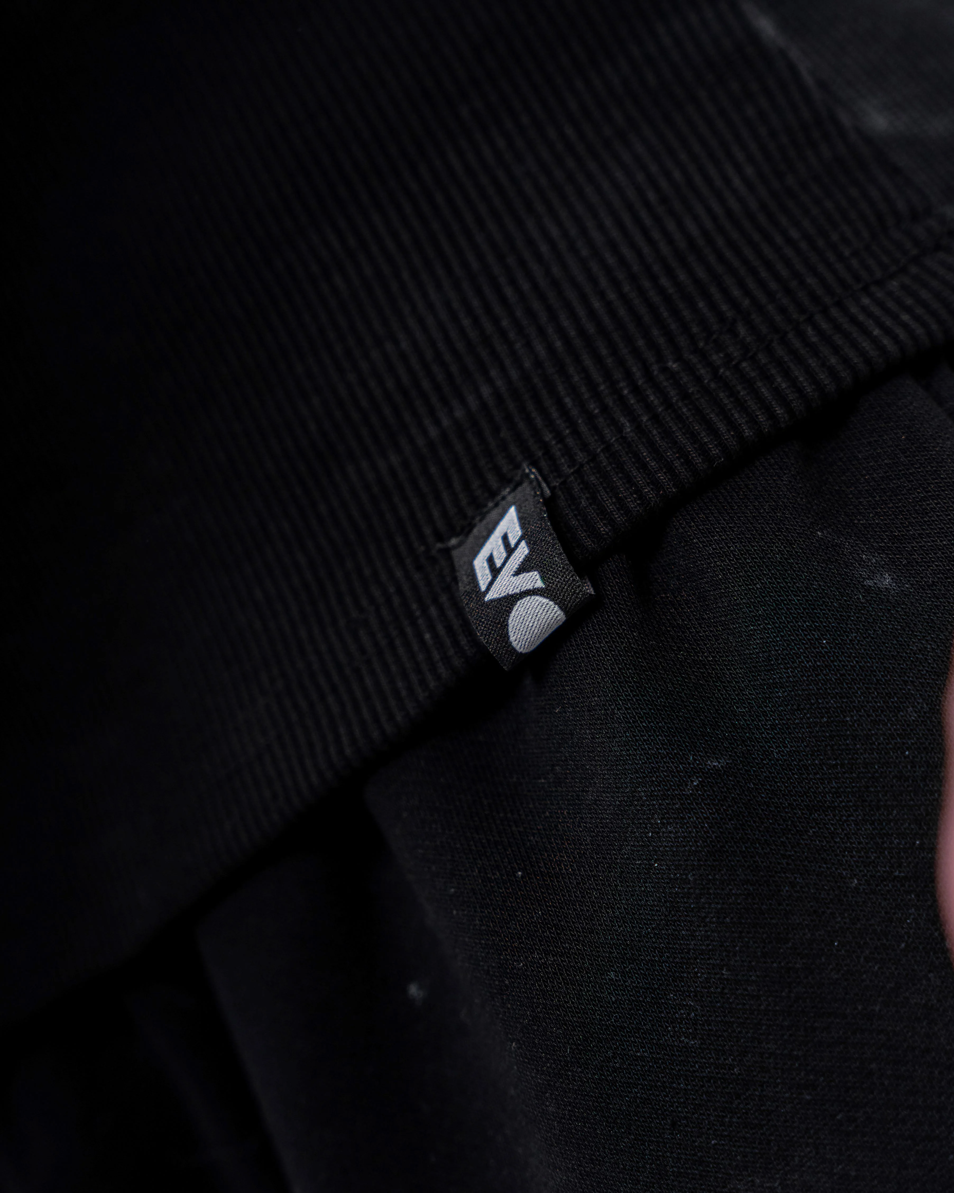 EVOLVE® BLACK RIBBED TANK - Image 5